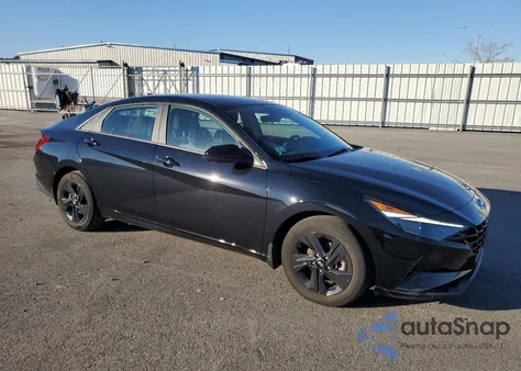 2023 Hyundai Elantra Sel z USA, uszkodzony, nr VIN KMHLM4AG5PU523081